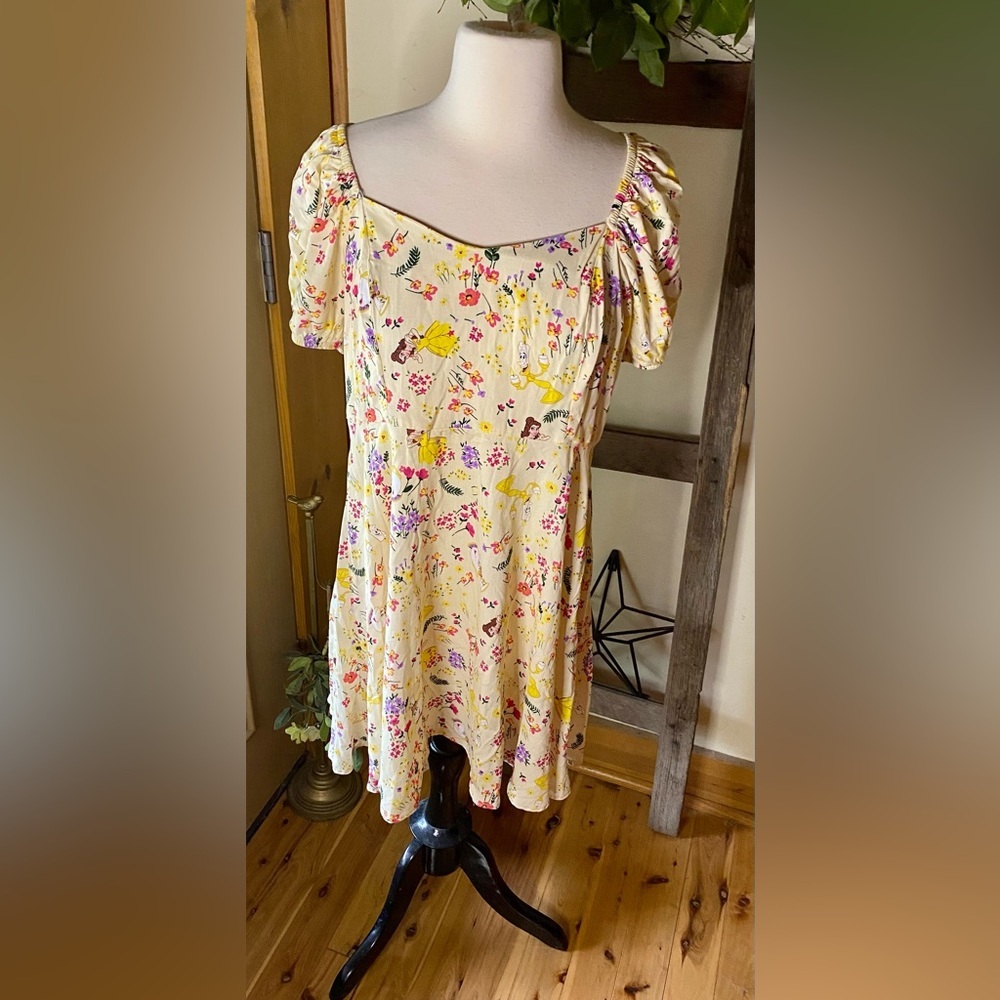 Disney Princess Beauty and the Beast Dress size JR MEDIUM